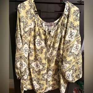 Olivia & Martin Yellow and Gray Women's Top